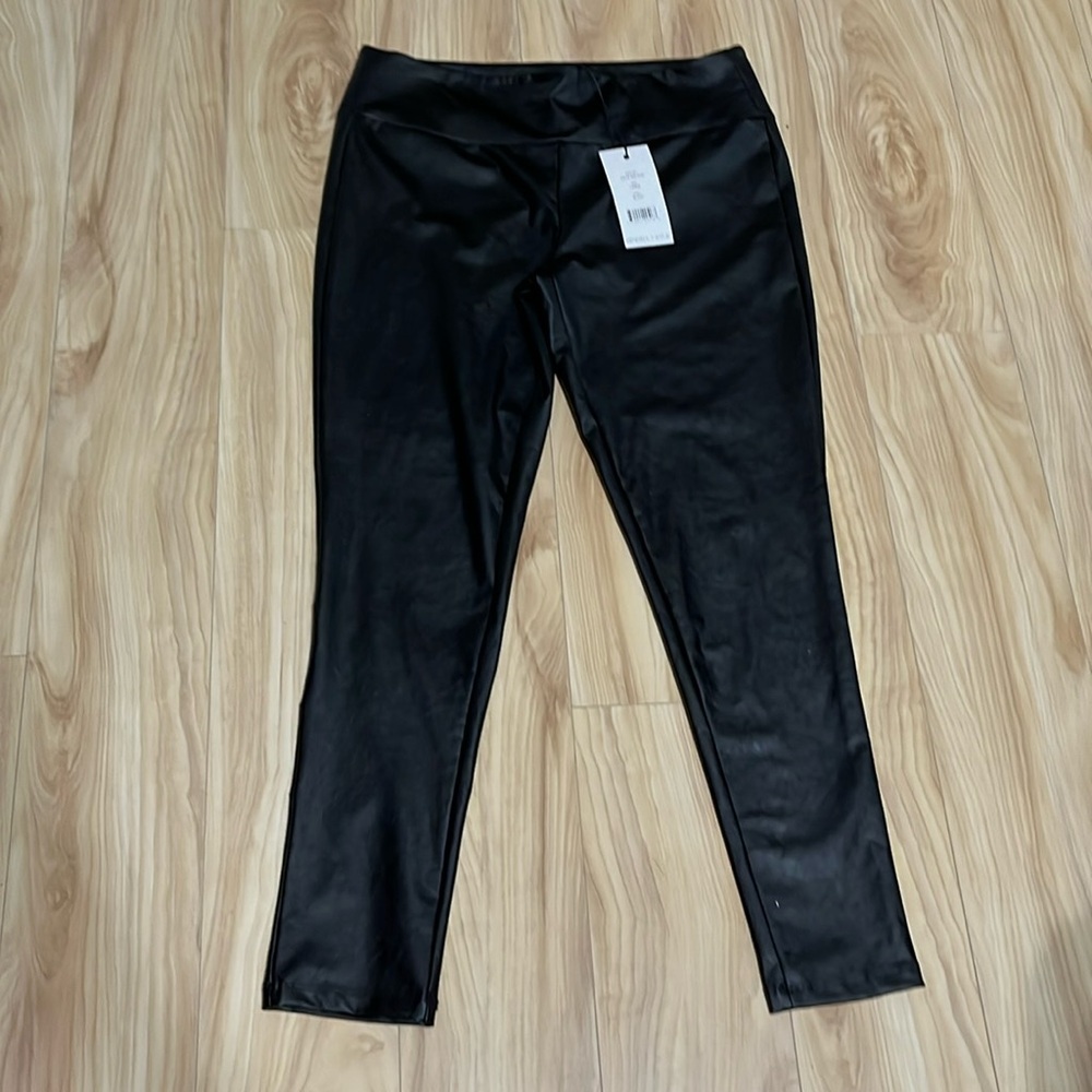 Kendall + Kylie faux leather straight pants Sz L